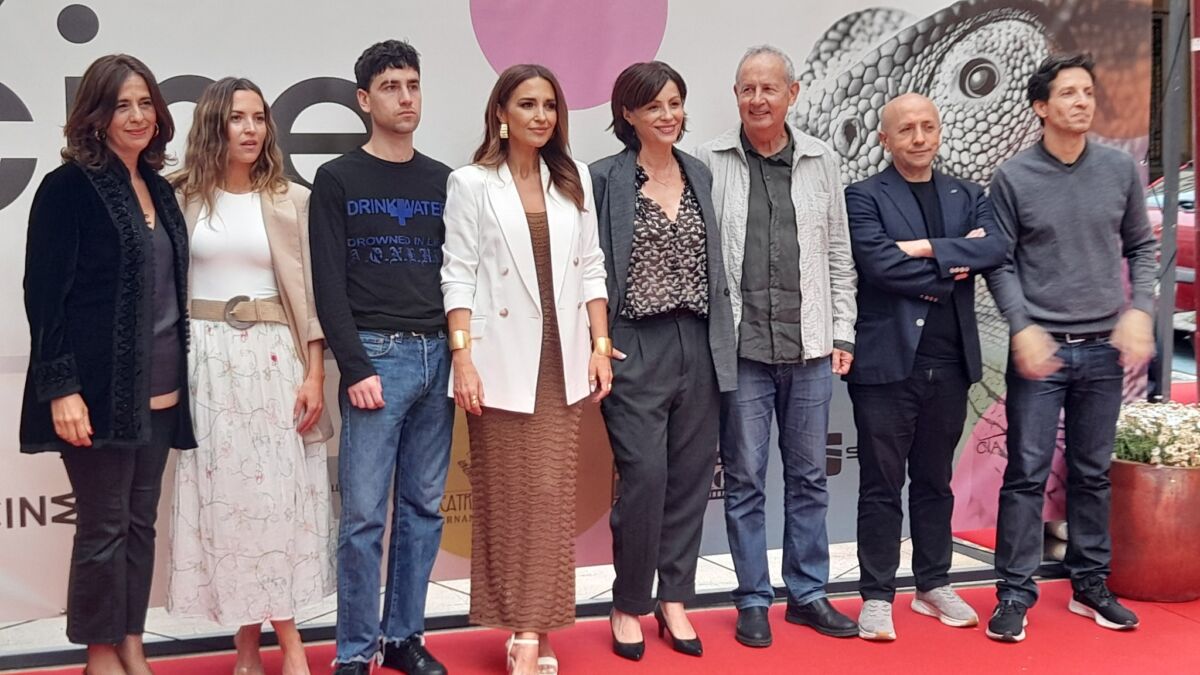 Lleno en el Kursaal para disfrutar de la mesa redonda de actores y actrices en el marco de la Semana de Cine